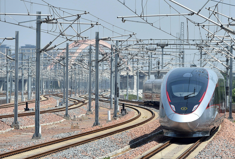2022年6月20日，濟(jì)鄭高鐵鄭州首發(fā)G9206次列車駛出鄭州東站。